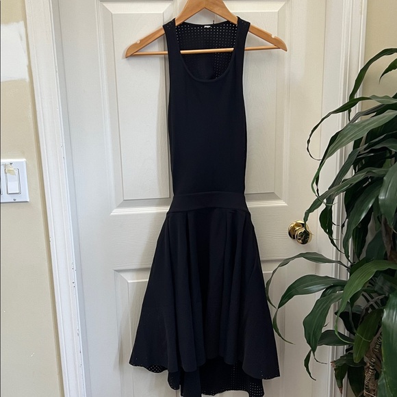 lululemon away dress - Picture 5 of 8